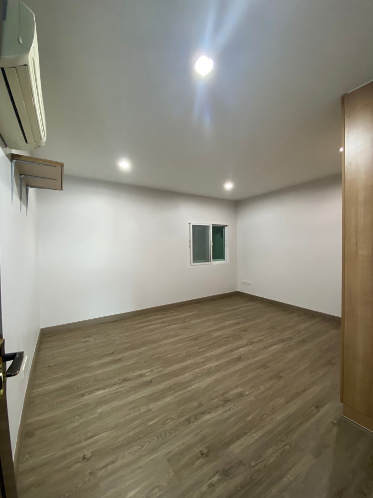 ขายคอนโด 4 ห้องนอน 181.97 ตร.ม. Le Celeste Condominium พระราม9-ศรีนครินทร์