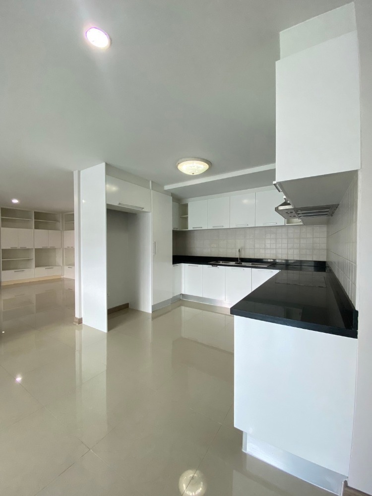 ขายคอนโด 4 ห้องนอน 181.97 ตร.ม. Le Celeste Condominium พระราม9-ศรีนครินทร์