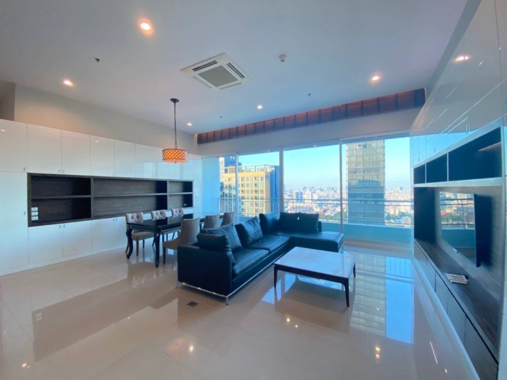 ขาย 3 ห้องนอน 180 ตร.ม. Circle Condominium Petchburi36