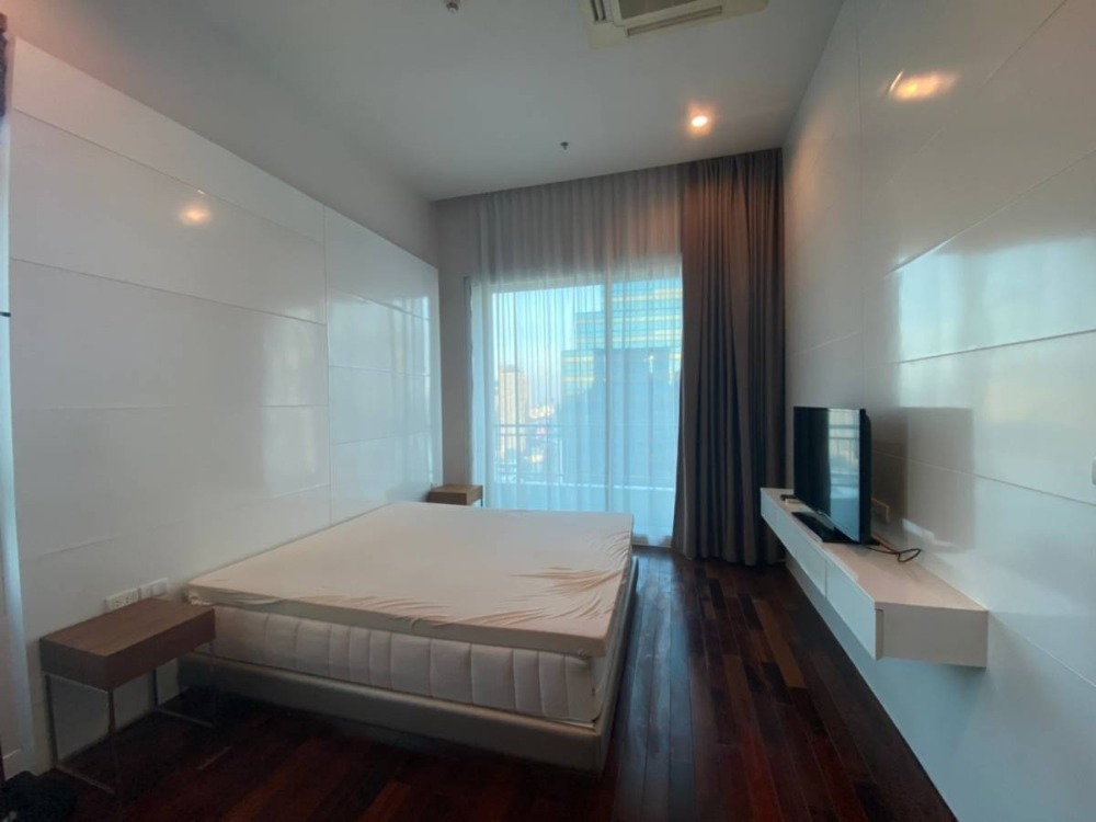 ขาย 3 ห้องนอน 180 ตร.ม. Circle Condominium Petchburi36