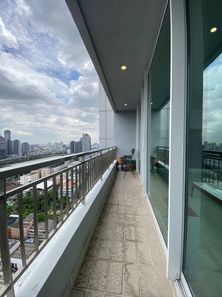 ขาย 3 ห้องนอน 180 ตร.ม. Circle Condominium Petchburi36