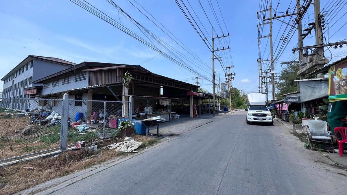 ขาย ที่ดินพร้อมสิ่งปลูกสร้าง  1 ไร่ 2 งาน สุขาภิบาล  อ้อมน้อย กระทุ่มแบน สมุทรสาคร